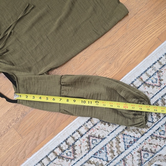 SAM AND JESS BRAND WOMEN'S JUNIOR OLIVE GREEN COLD SHOULDER TOP SIZE SMALL - Picture 13 of 16